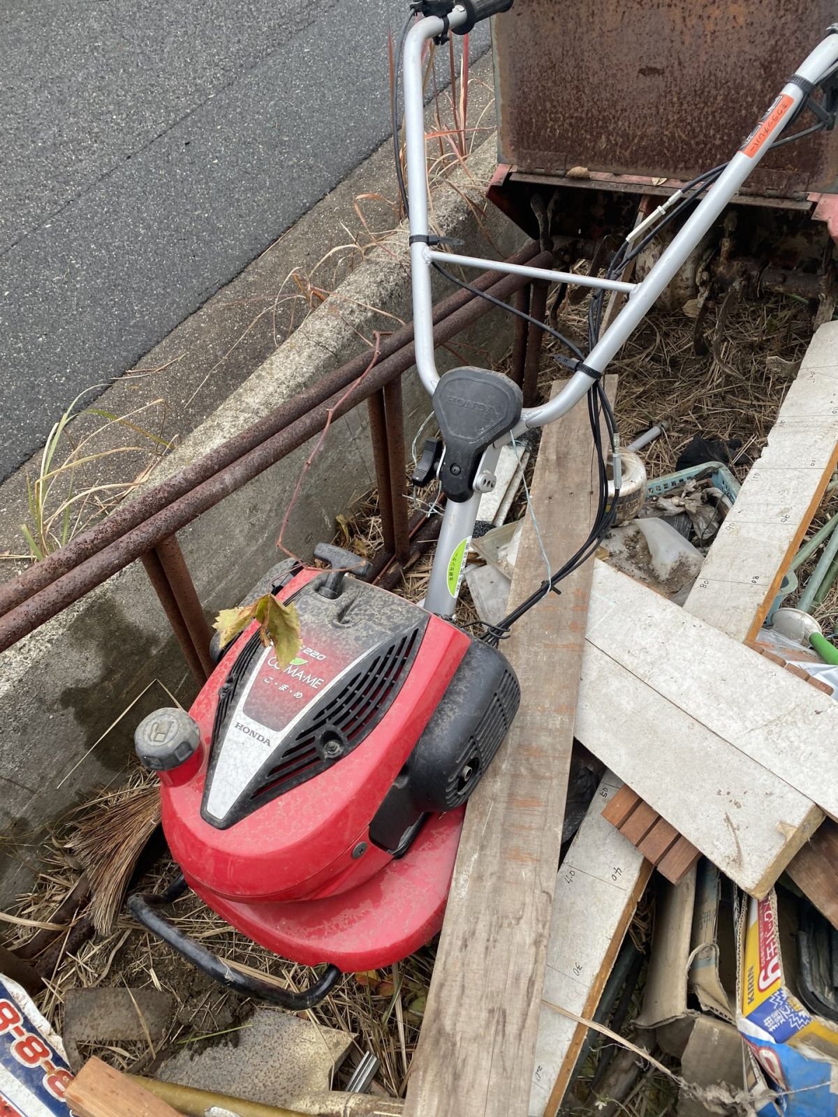 耕運機買取・回収｜福山市で不用になった農機具はお任せください 作業写真