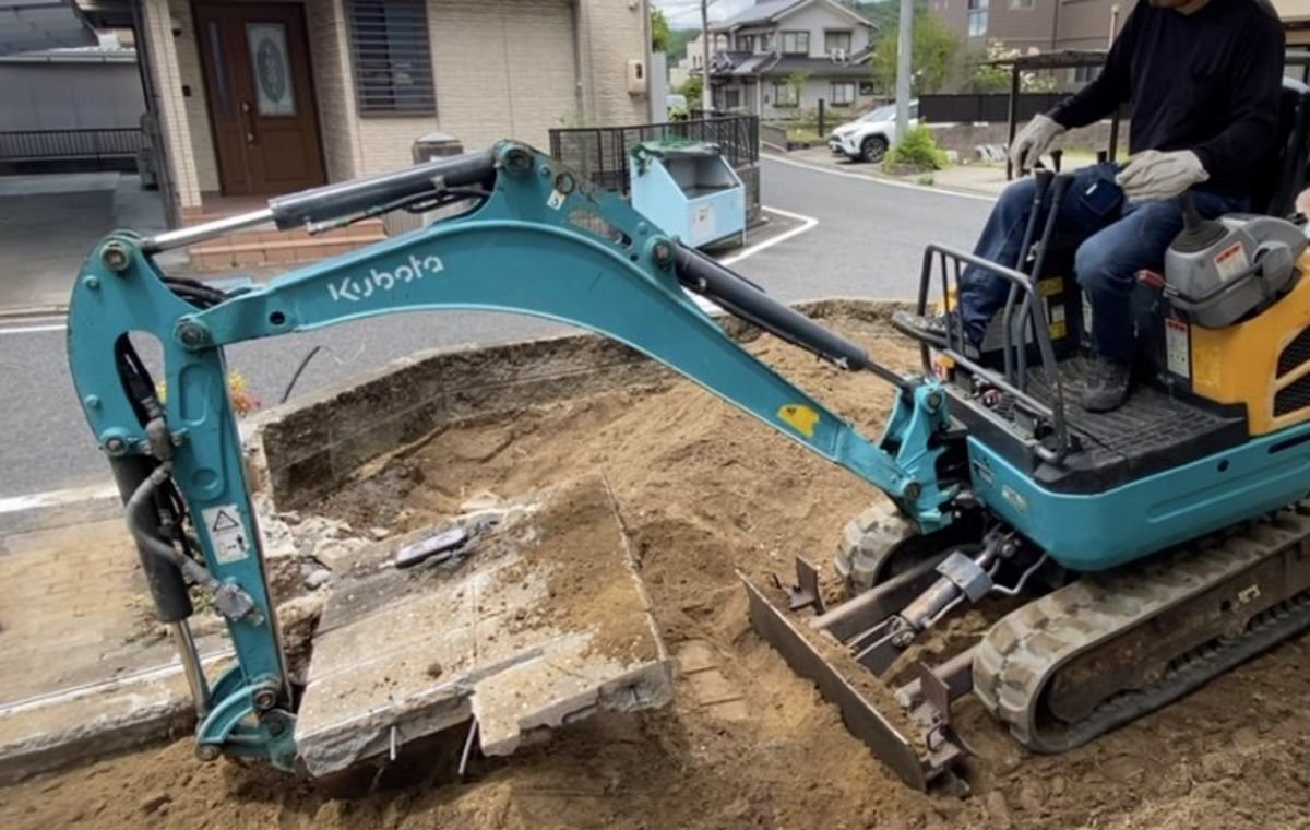 【福山市】庭リフォーム・外構解体作業、完了しました！丁寧に対応 作業写真